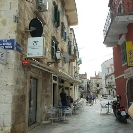 Apartamento Listun Makarska